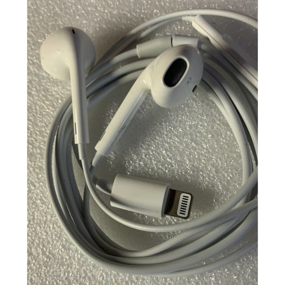 Apple - EarPods™ with 3.5mm Plug - White - Picture 2 of 3